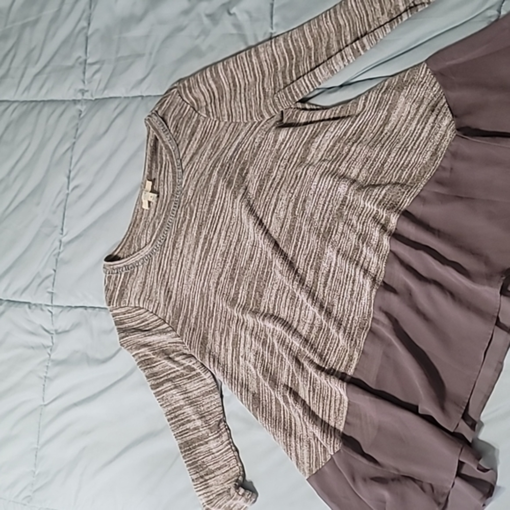 Kori America Long Sleeve Top Flared With Lace Skirt Bottom. Women's S Great Cond